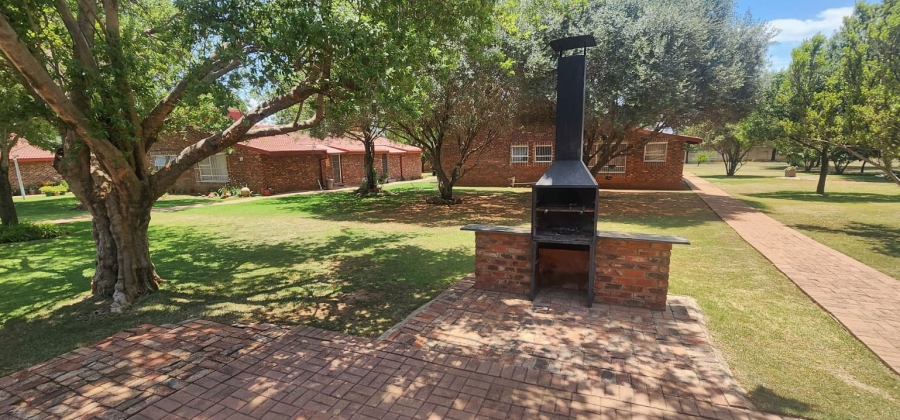 2 Bedroom Property for Sale in Oudorp North West